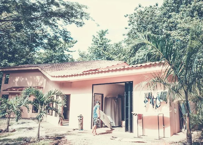 Rapture Surfcamps Costa Rica Lodge