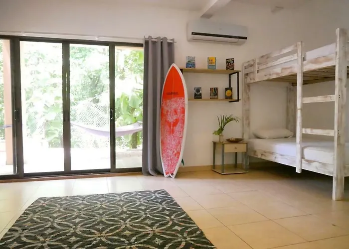 Lodge Rapture Surfcamps Costa Rica